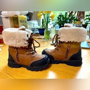 Náutica toddler brown boots size 10 EUC